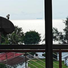 Shorelina Homestay - PD Laguna Condo