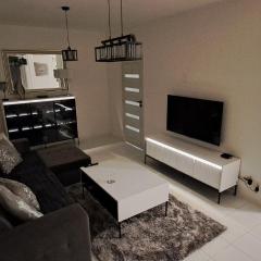 Luxury Apartmen by airport