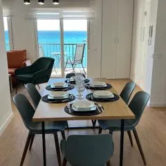 Amazing Beachfront Views - 3 Bedrooms Apartment