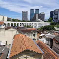 Ap simple e bem localizado no centro da lapa