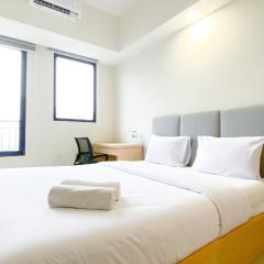 Minimalist and Nice Studio Apartment at Evenciio Margonda By Travelio