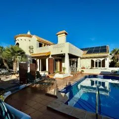 Ibiza style villa first line to golf!