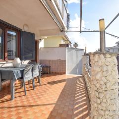 Gorgeous Apartment In Marina Di Ardea