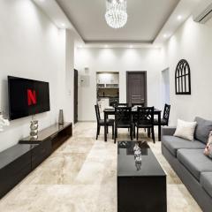 Trendy & Tidy 2BDR Apt 5 min To CAI Airport