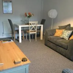 Light and airy cosy bungalow