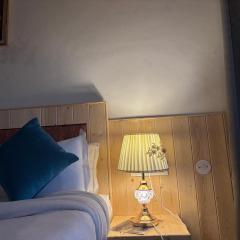 Urban wave 2Bed rooms by Vanasthali