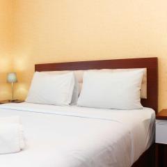 Comfort Living Studio Apartment at Grand Kamala Lagoon near Shopping Center By Travelio