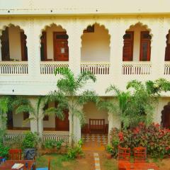 Banana Hostel Pushkar
