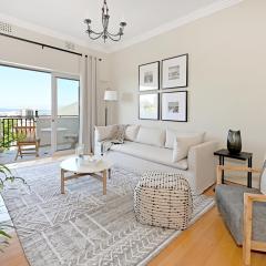 Stylish 2 Bedroom Ensuite Apt with Beautiful Views
