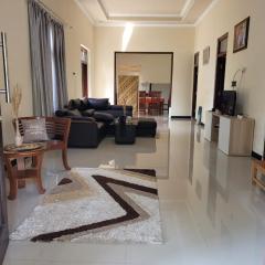 Guest House Griya Mundu Kerten
