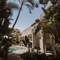 Caza Beach Guesthouse