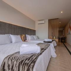 Spectacular City Views -Prime Location-Clock Towe