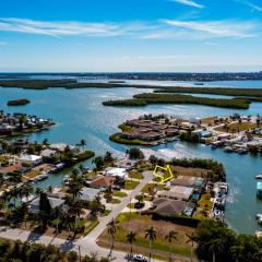 Dreamers Hideaway I Waterfront I Direct Access