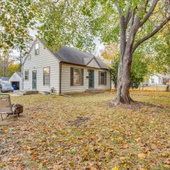 7 Mi to Downtown Minneapolis Home with Fire Pit!