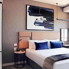 Katherine Street Luxury Apartment