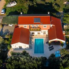 Villa Pamaroka