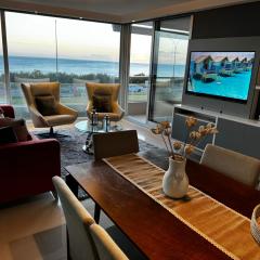 LUMIERE FRENTE al MAR un verdadero lujo con vista a los mejores atardeceres 2 dormitorios 3 baños cocina definida 2 balcones cochera y amenities