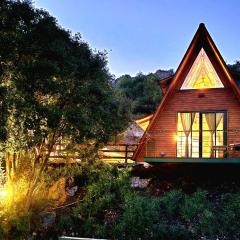 Warm Family Glamping Cabin with Kids Playground