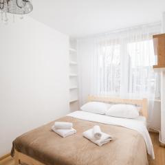 Bielany Homely Apartment by BookingHost
