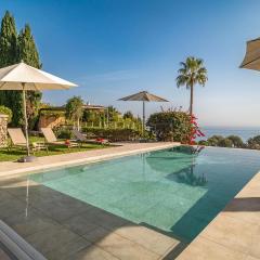 Amazing Home In La Herradura - Almuñec