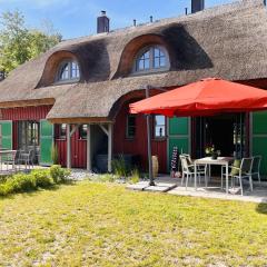 Ferienhaus "die Müllerei" 11 Feriendorf Klein Stresow Rügen by ruyastay