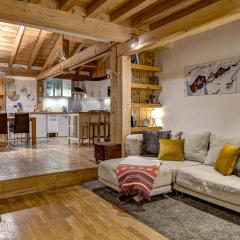 Tiki Lodge - hot tub & sauna