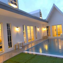 Americana Villa Private Pool