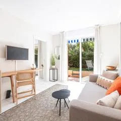 RIVIERA PRESTIGE - Appartement calme à 50m de la plage avec terrasse et parking