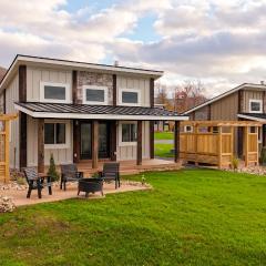 Valley View Resort Cabin #1, 1-Bed, Modern-Luxury with Hot Tub in Canaan Valley, WV