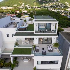 Very luxury Waterfront apartment at Las Brisas