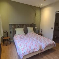 Chambre d'hôtes pour 2 pers. avec petit-déjeuner inclus - FR-1-590-506