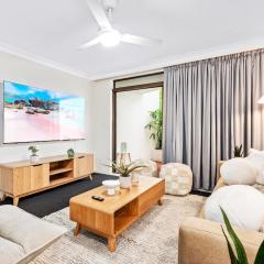 Surfers Paradise Coastal Beach Dream