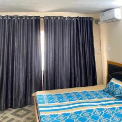 Cosy 2 Bedroom Furnished Apartment
