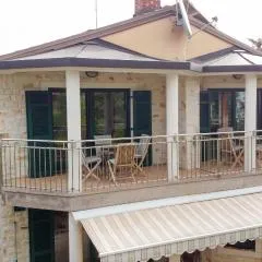 Todor Seaside Apartments