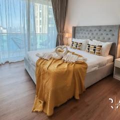 Rare Holiday Homes - Lake View - The Lago Vista Tower A - Dubai Production City - R1503