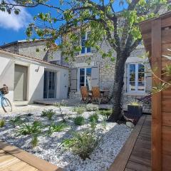 L'Armada, proche gare, LR139