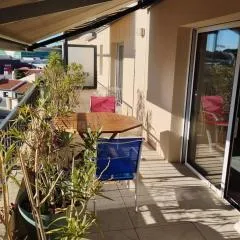 Appartement a proximité du centre et de la Plage a Meze