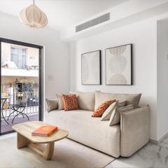 Stylish and Luxury 1 BR in New Noga Building