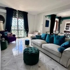 Seb's Flat - Home of the Sun & Colors, Free Wi-Fi , AC, SmartTV