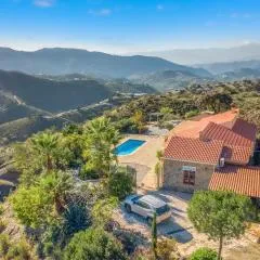 Casa Esta - a stunning getaway in the mountains
