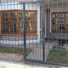 Casa Alquiler temporario garage y patio