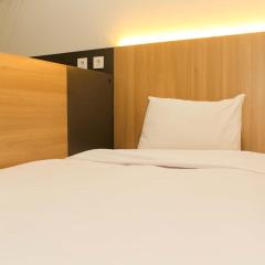 Nice and Cozy Studio at Monroe Tower Apartment By Travelio