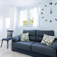 1L. Cozy Las Flores with Pool