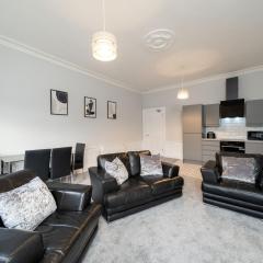 Lochside Apartments, Apt C