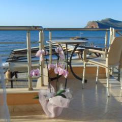 Comfy Beachfront Litinas Casa with SeaView