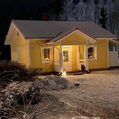 Talo Merikarvian keskustassa lähellä Merta!