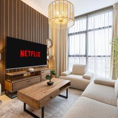 Luxury 1-Bedroom Apartment with Hall in Mamsha