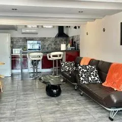 Chez BEN avec tout le confort clim wifi Netflix gratuit