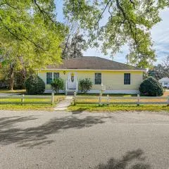 12 Mi to Myrtle Beach Peaceful Abode in Conway!