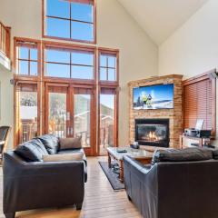 Cozy 3BR Keystone Escape with Fireplace and Hot Tub
